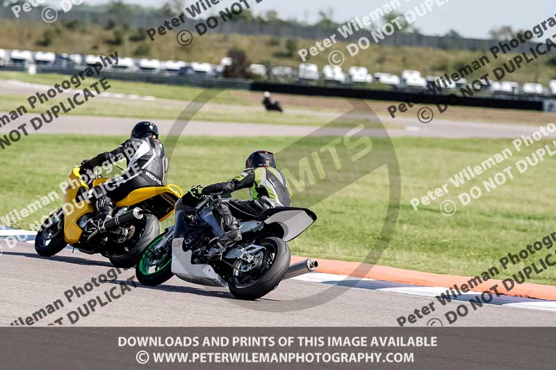 Rockingham no limits trackday;enduro digital images;event digital images;eventdigitalimages;no limits trackdays;peter wileman photography;racing digital images;rockingham raceway northamptonshire;rockingham trackday photographs;trackday digital images;trackday photos